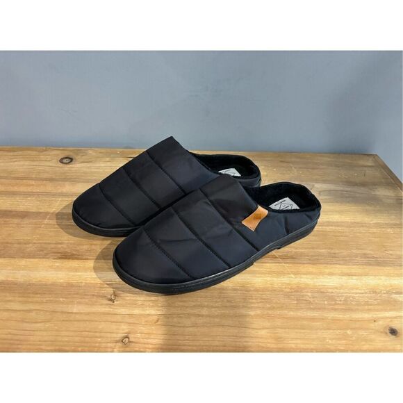 St. John’s Bay men’s black slippers size M 9/10 - Picture 1 of 6
